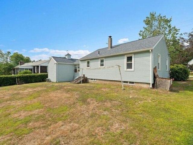 house with 2 bedroom, Dover NH ES105612138