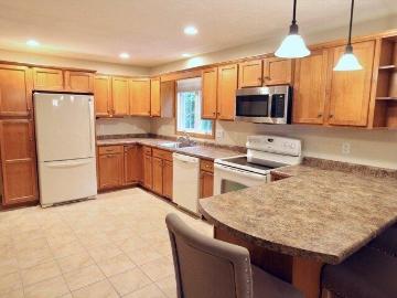 house with 2 bedroom, East Bridgewater MA ES103495077