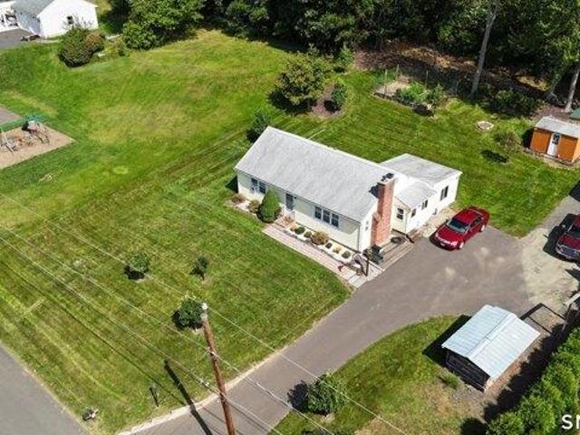 house with 2 bedroom, East Granby CT ES105439550