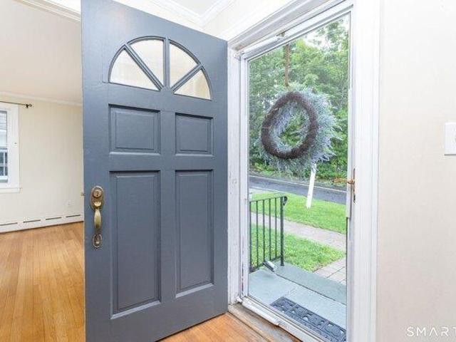 house with 2 bedroom, East Hampton CT ES105258331