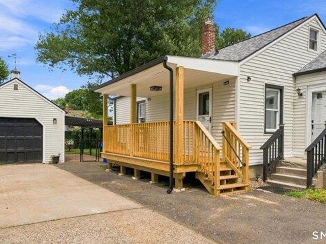 house with 2 bedroom, East Hartford CT ES105315848