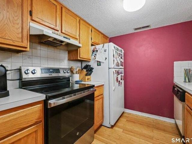 house with 2 bedroom, East Haven CT ES105630842