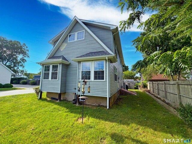 house with 2 bedroom, East Lyme CT ES105591884