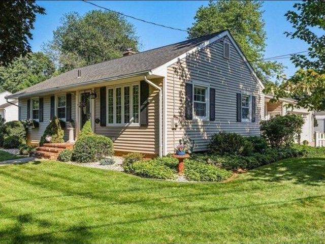 house with 2 bedroom, East Longmeadow MA ES105255320