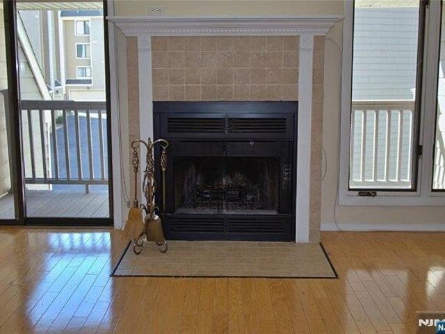 house with 2 bedroom, East Rutherford NJ ES105288502
