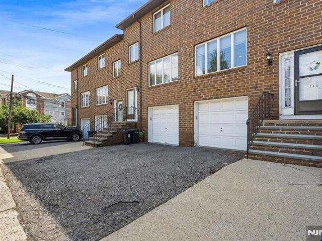 house with 2 bedroom, East Rutherford NJ ES105318954