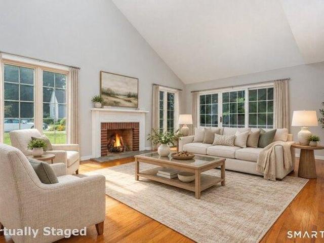 house with 2 bedroom, Fairfield CT ES105511577