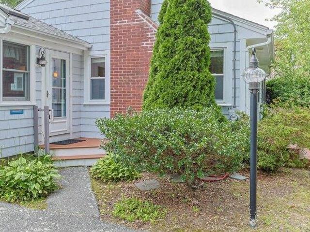 house with 2 bedroom, Falmouth MA ES105548683