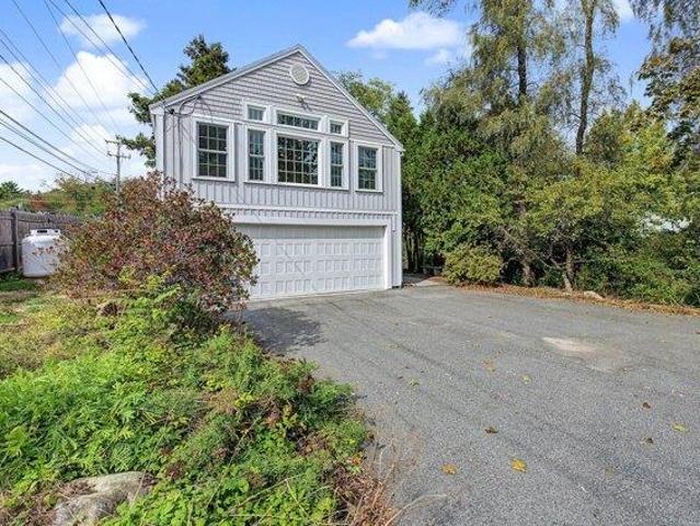 house with 2 bedroom, Falmouth ME ES105752197