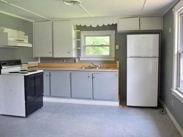 house with 2 bedroom, Farmington ME ES105828189