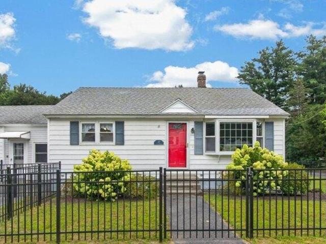house with 2 bedroom, Fitchburg MA ES105438574