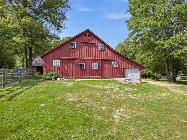house with 2 bedroom, Foster RI ES104510002
