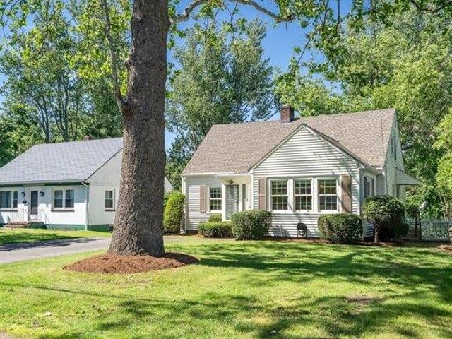 house with 2 bedroom, Framingham MA ES104568126