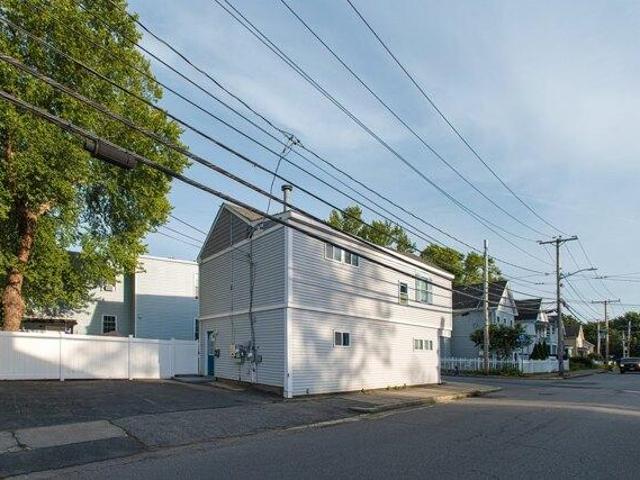 house with 2 bedroom, Framingham MA ES105557576