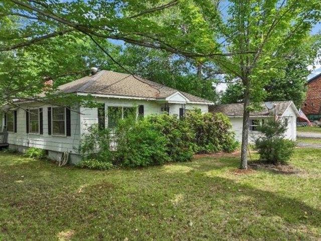 house with 2 bedroom, Gilford NH ES105629713