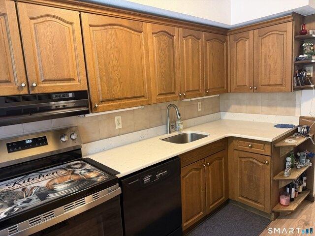 house with 2 bedroom, Groton CT ES105558418