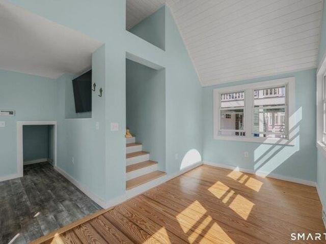 house with 2 bedroom, Groton CT ES105910322