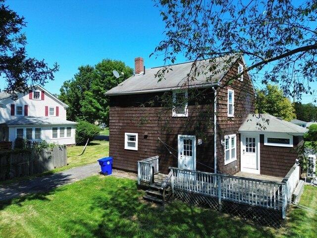 house with 2 bedroom, Greenfield MA ES105365319