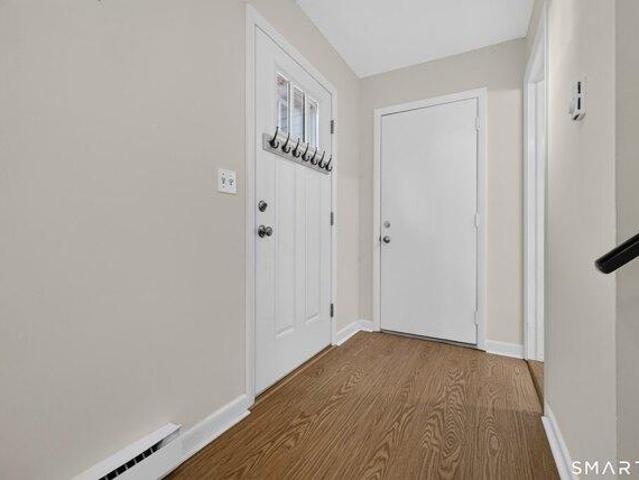 house with 2 bedroom, Guilford CT ES105428163