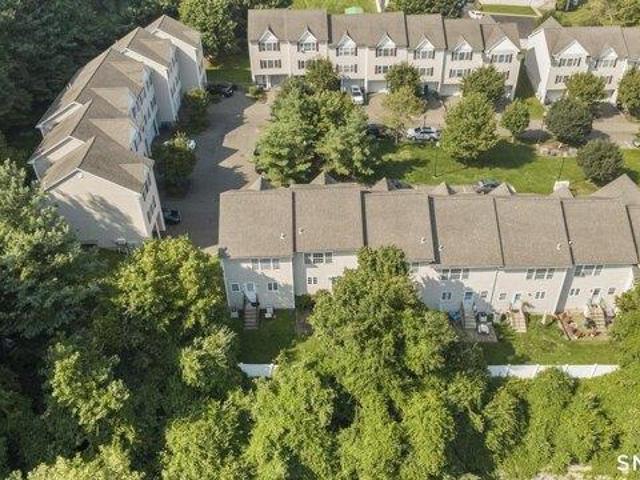 house with 2 bedroom, Hamden CT ES105575407