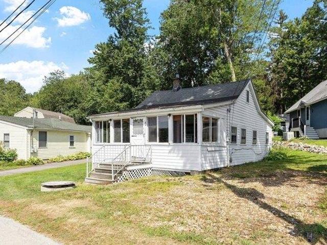 house with 2 bedroom, Hampstead NH ES105424174