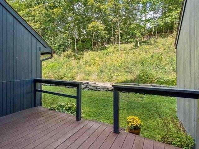 house with 2 bedroom, Hanover NH ES105549163