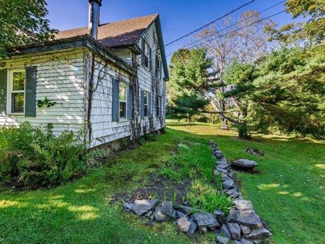 house with 2 bedroom, Hanover NH ES105768024