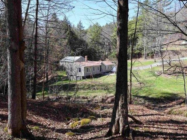 house with 2 bedroom, Hartford VT ES104079073