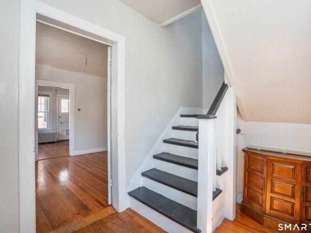 house with 2 bedroom, Hartford CT ES105514895