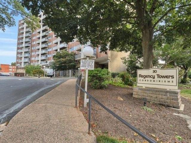 house with 2 bedroom, Hartford CT ES105614907