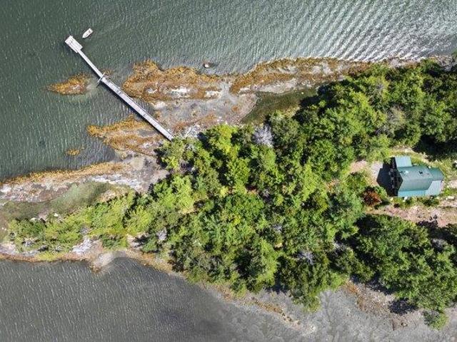 house with 2 bedroom, Harpswell ME ES105713736