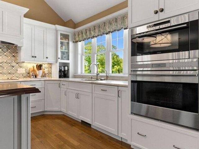 house with 2 bedroom, Haverhill MA ES105515746