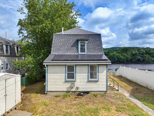 house with 2 bedroom, Haverhill MA ES105629402