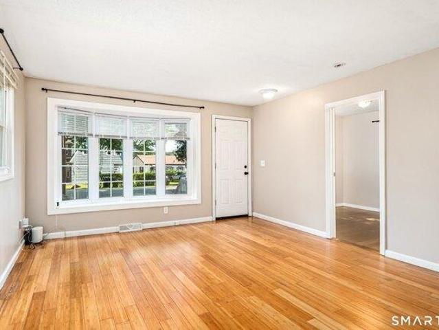 house with 2 bedroom, Hebron CT ES105293904