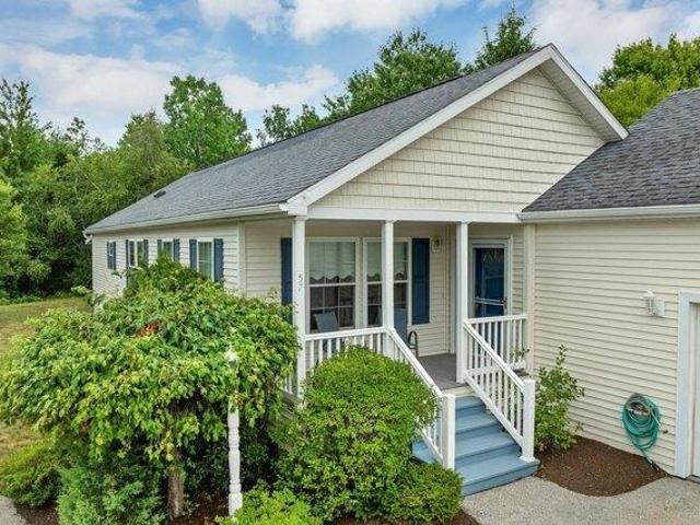 house with 2 bedroom, Hooksett NH ES104410593