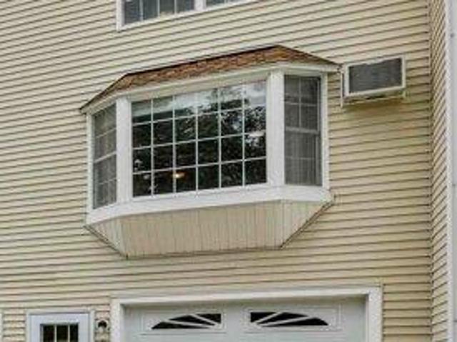 house with 2 bedroom, Hooksett NH ES105440033