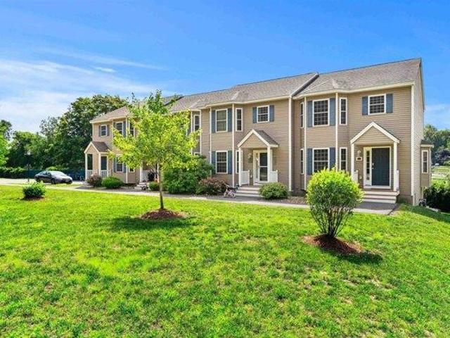 house with 2 bedroom, Hudson NH ES105494534