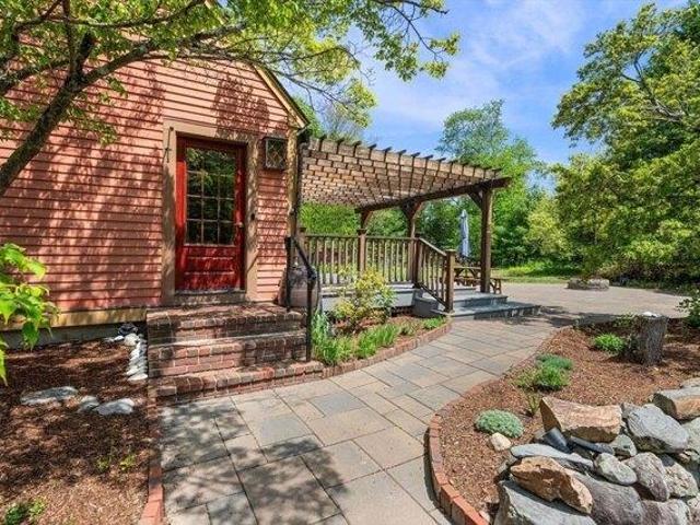 house with 2 bedroom, Ipswich MA ES105576509