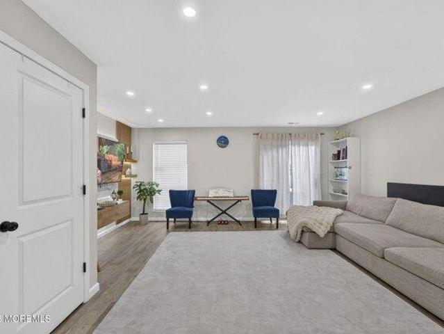 house with 2 bedroom, Jackson NJ ES105290899