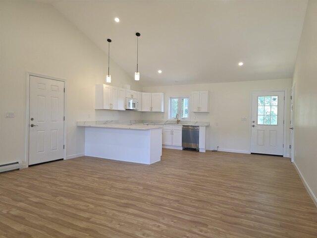 house with 2 bedroom, Keene NH ES105425079