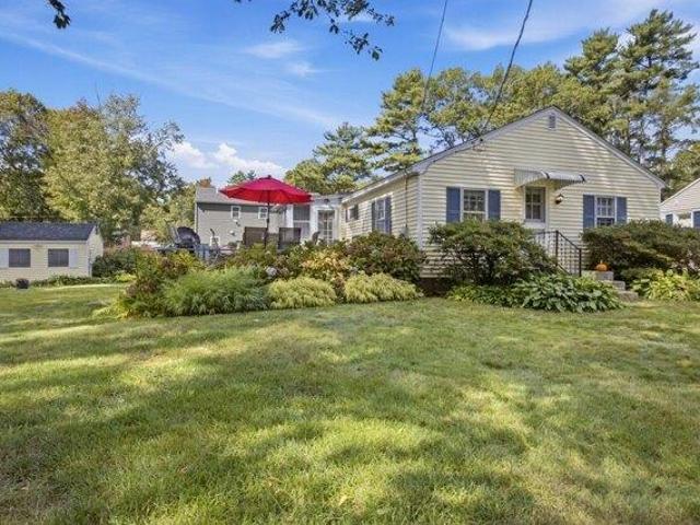 house with 2 bedroom, Lakeville MA ES105697202