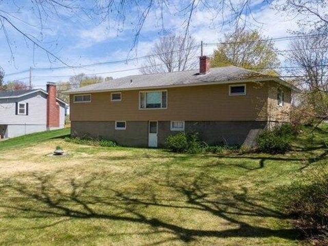 house with 2 bedroom, Leicester MA ES105314672