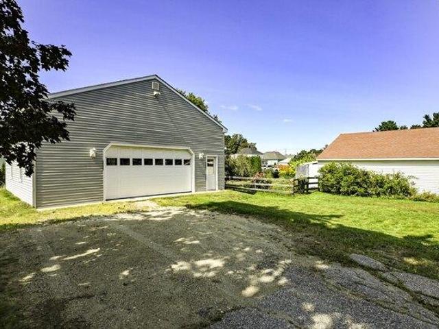 house with 2 bedroom, Lewiston ME ES105913601