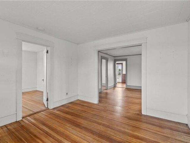 house with 2 bedroom, Little Compton RI ES105426563