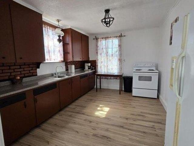 house with 2 bedroom, Livermore Falls ME ES105714175