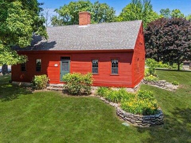 house with 2 bedroom, Londonderry NH ES104512868