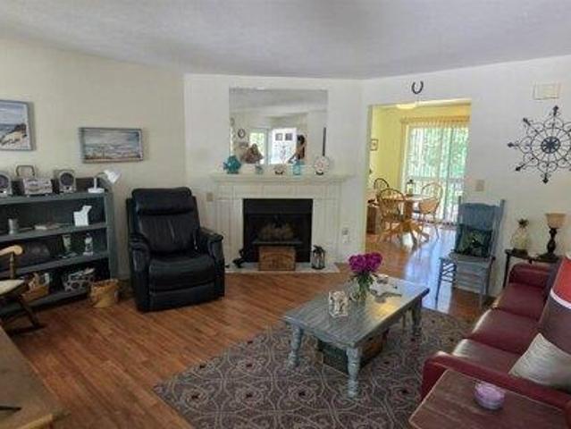 house with 2 bedroom, Londonderry NH ES105426622