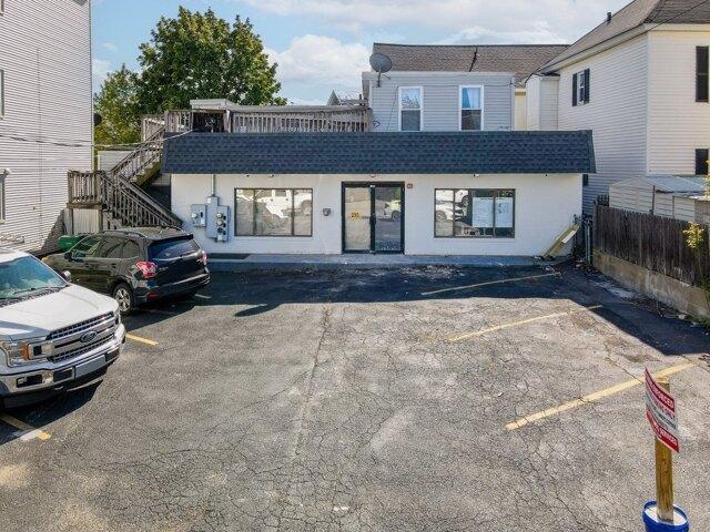 house with 2 bedroom, Lowell MA ES105403502