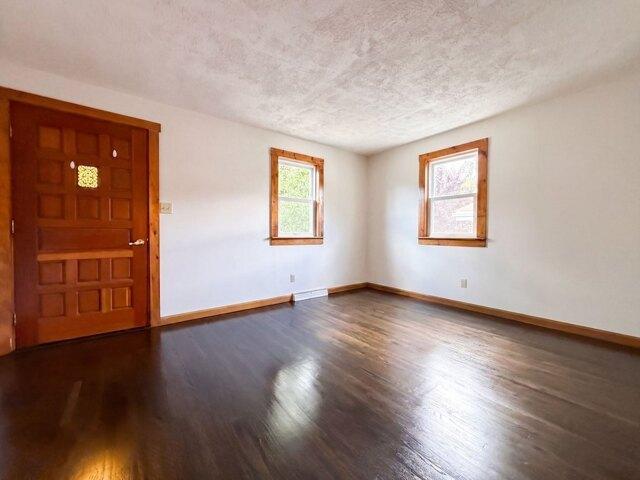 house with 2 bedroom, Lowell MA ES105559909