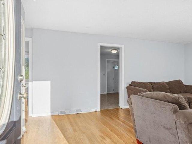 house with 2 bedroom, Lowell MA ES105651116